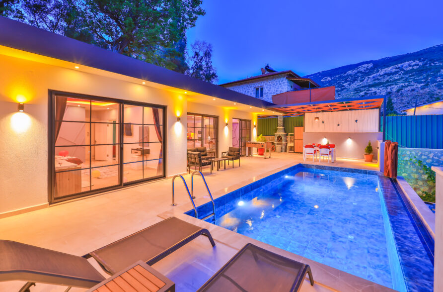 Doğa Manzaralı Jakuzili Villa TVK2195